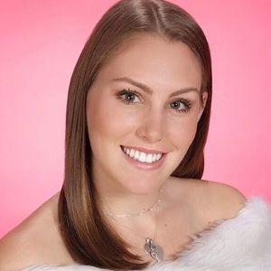 Meet your Posher, Macey